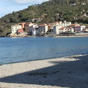 Bilocale 'il Belvedere' ---- A Due Passi Dal Mare Marciana Marina (Isola d'Elba)